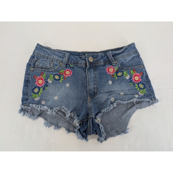 Rue21 Pants - Rue 21 Curvy Jean Shorts Women 6 Distressed Raw Hem Floral Embroidered Boho Fray